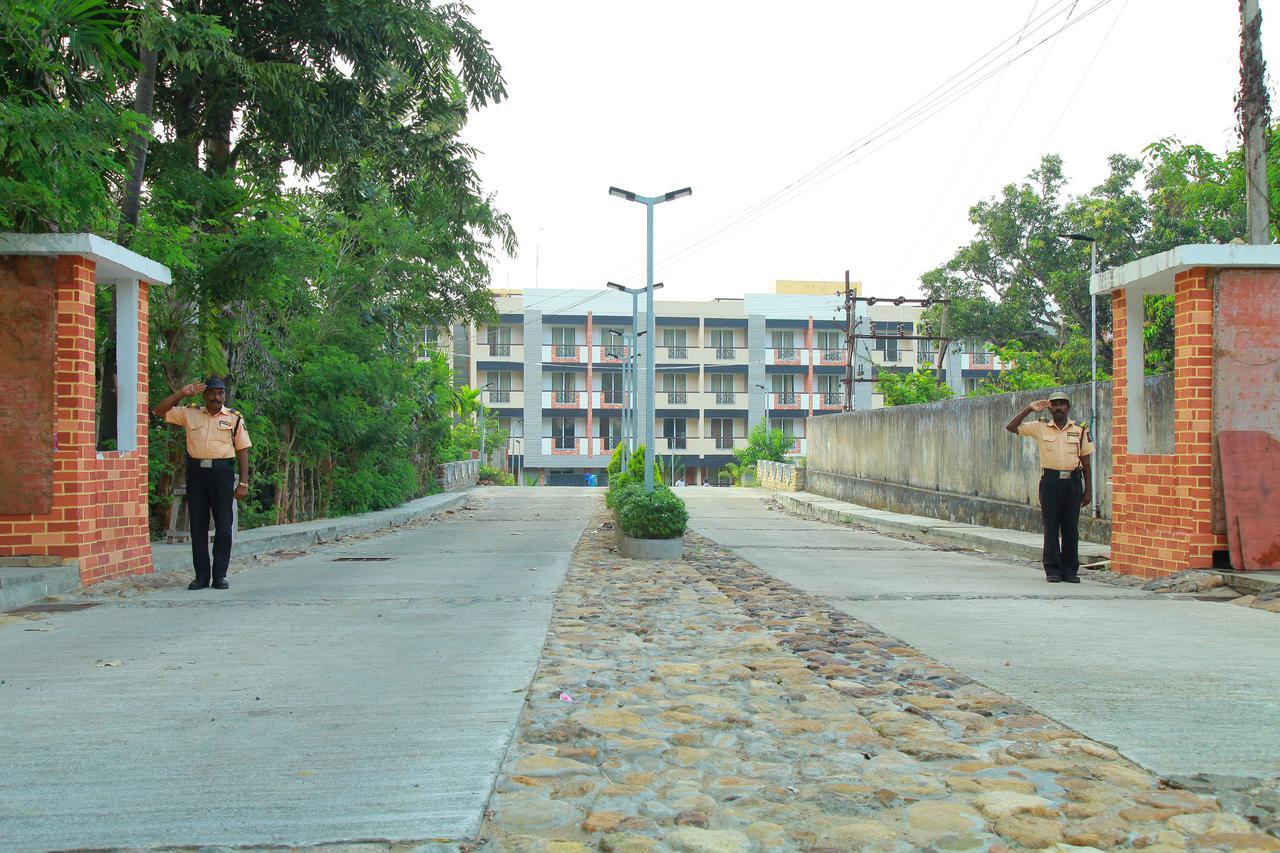 Five Falls Resort Kuttalam  Exterior photo